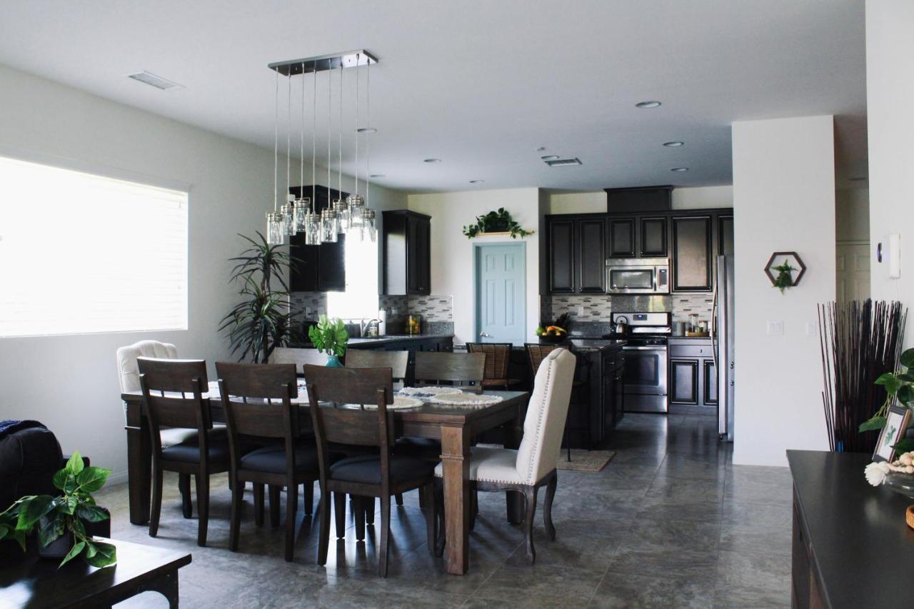 Entire Bungalow W/ Private Pool Near Palm Springs! Indio Bagian luar foto